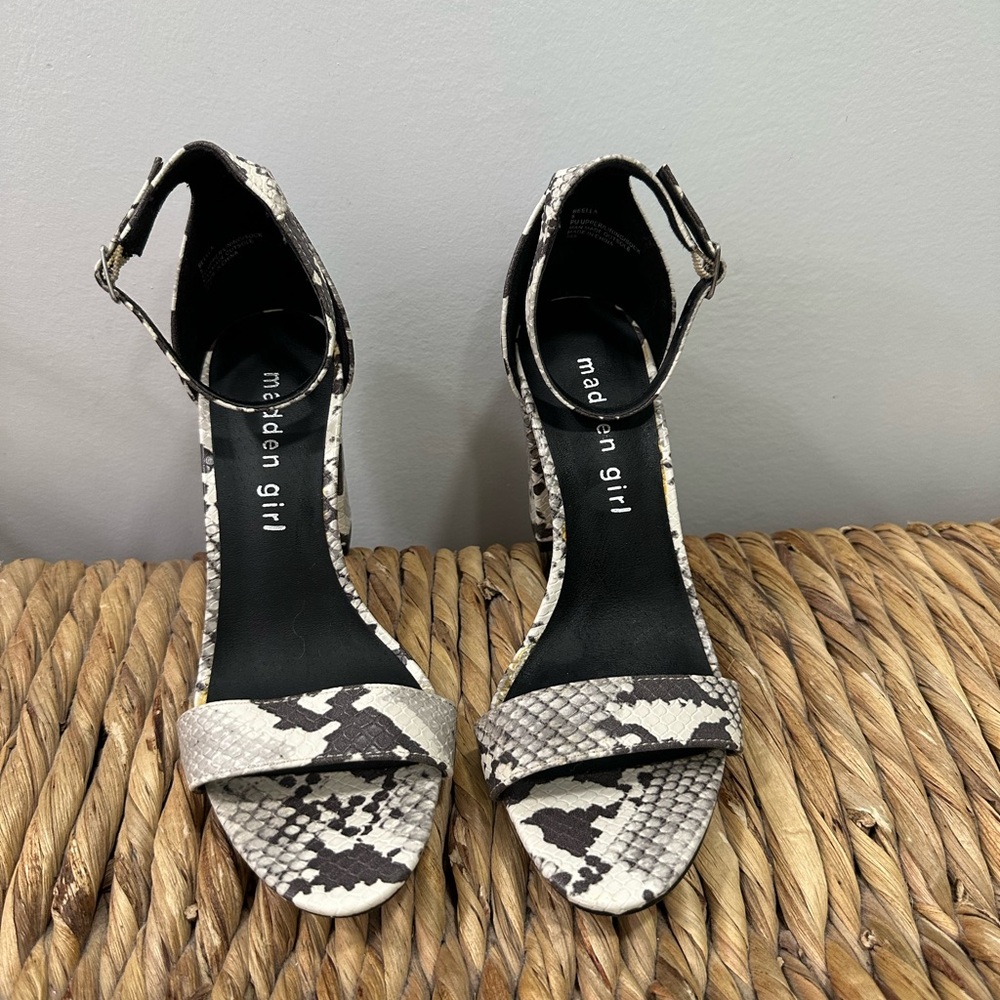Madden Girl Black and White Heels Sleek Design